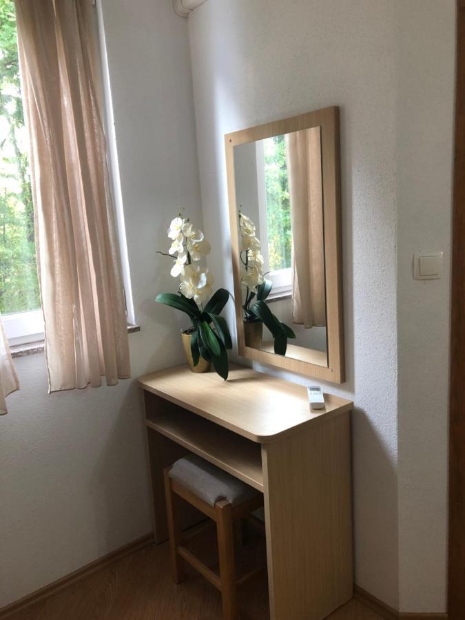 ホテル Pansion Lazine Međugorje エクステリア 写真