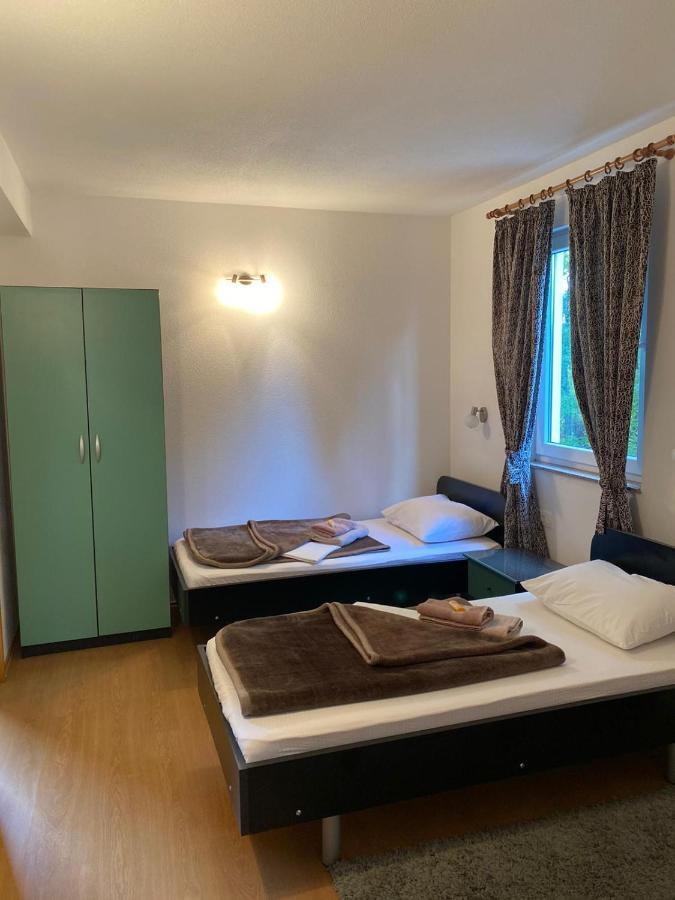ホテル Pansion Lazine Međugorje エクステリア 写真